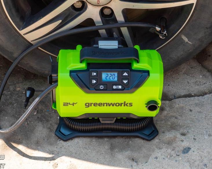 И колёса подкачать и лодку надуть. Обзор компрессора 3 в 1 greenworks acg301