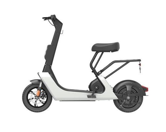 Гибрид скутера, электросамоката и велосипеда доступен к покупке